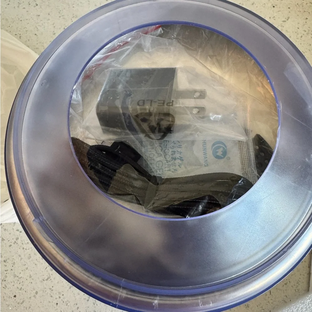 NIB Frienhund Smart Pet Feeder with Camera